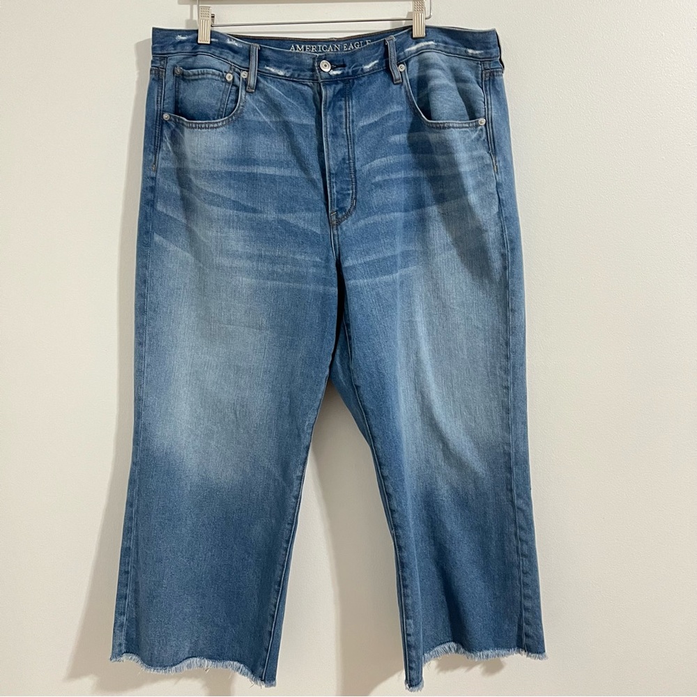 American Eagle Light Blue Jeans Wide Leg Crop Size 18 Reg High Rise Raw Hem